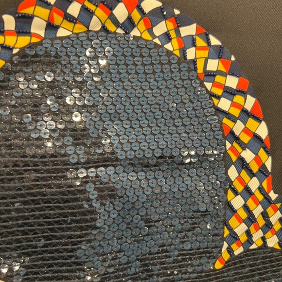 Hermes Shawl/Fabric Art - Picture 4 of 9